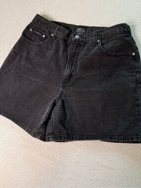 New York & Company Vintage NY Jeans 100% cotton Black Denim Shorts